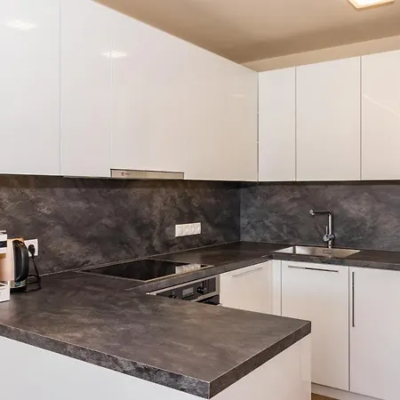 Park Hill Residences شقة *